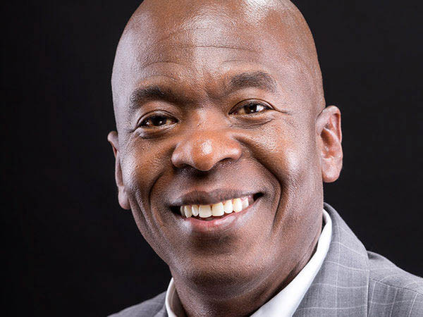 Headshot Jay Billups 021